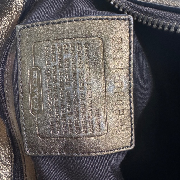 Coach purse - Picture 4 of 6